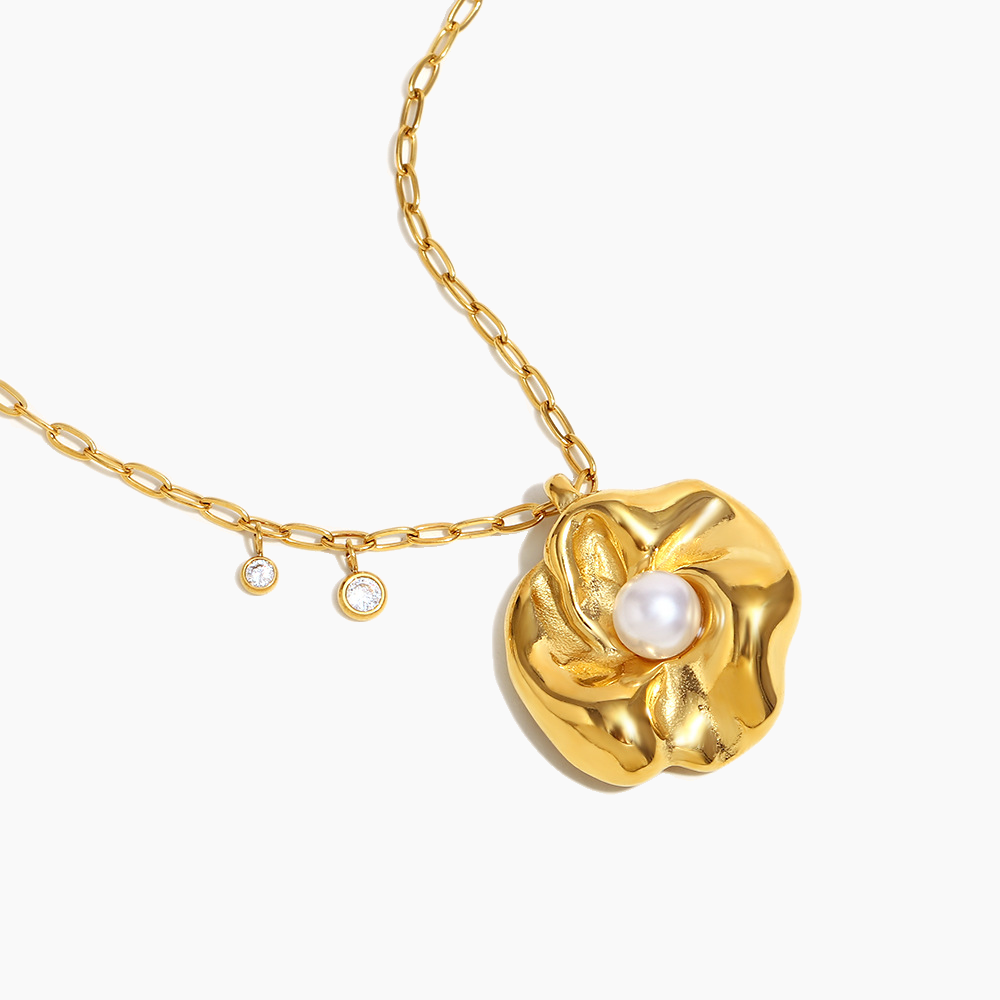 Elena Ocean Bloom Pearl Necklace