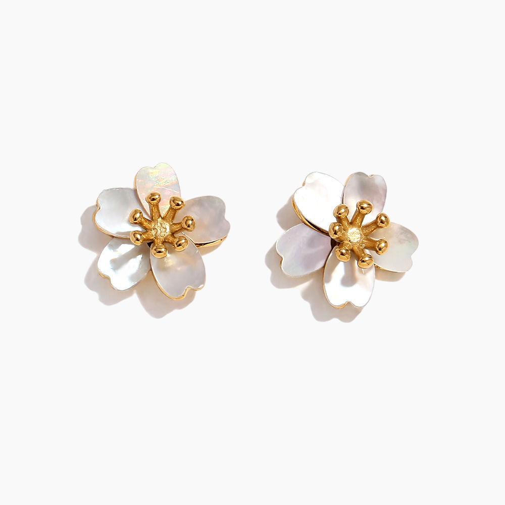 Elena Pearl Flower Stud Earrings