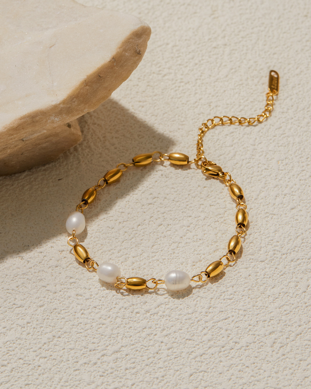 Elena Golden Pearl Drift Bracelet