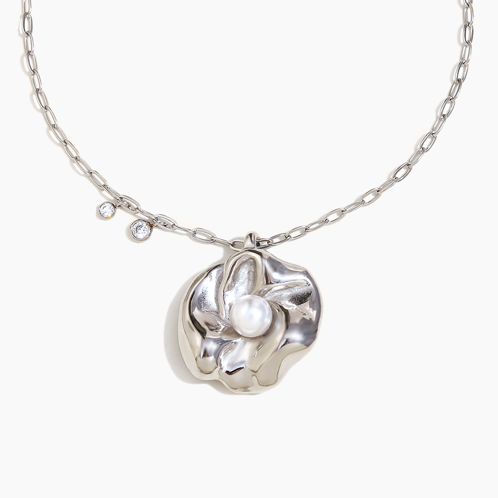 Elena Ocean Bloom Pearl Necklace