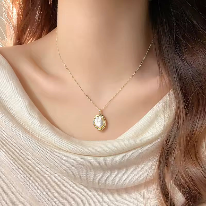 Elena Baroque Irregular Pearl Necklace Jewelry