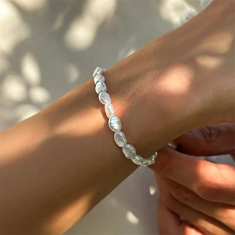 Nueva moda Simple gargantilla de perlas de imitación collar para mujer Vintage elegante con cuentas temperamento collar joyería para fiesta y boda