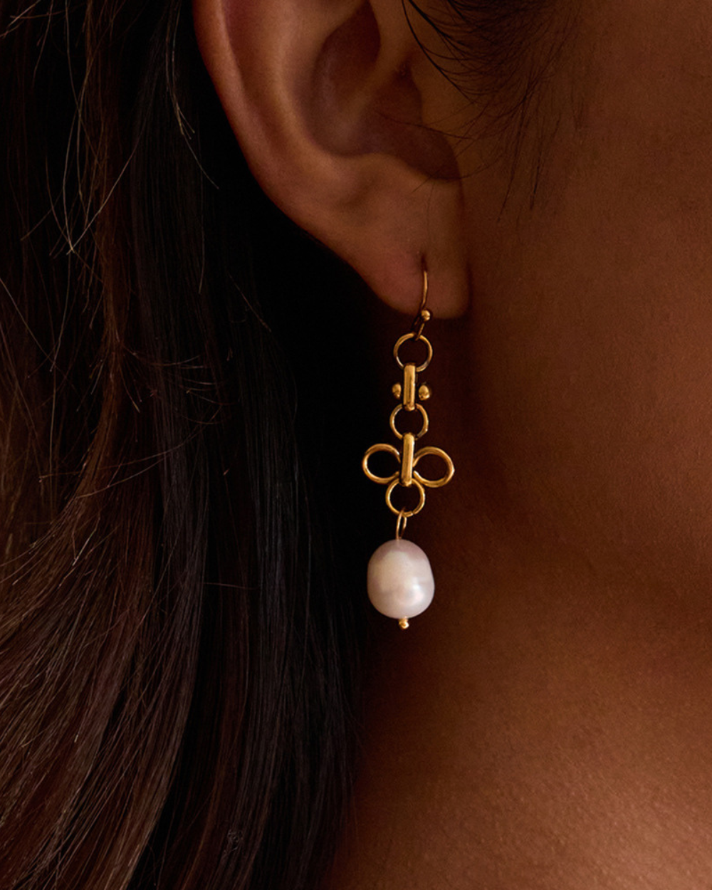 Elena Clover Pearl Drop Earrings