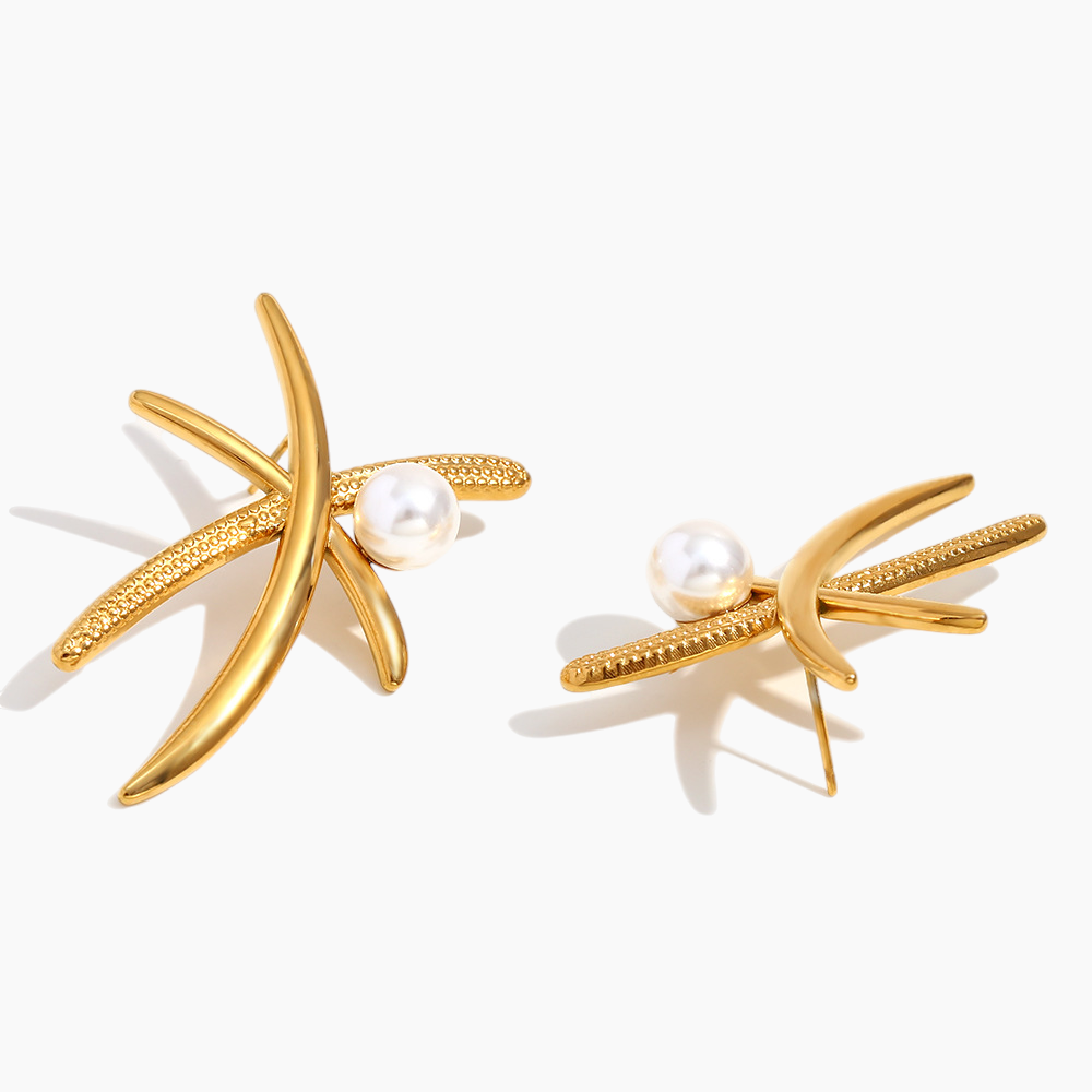 Elena Golden Palm Tree Pearl Earrings