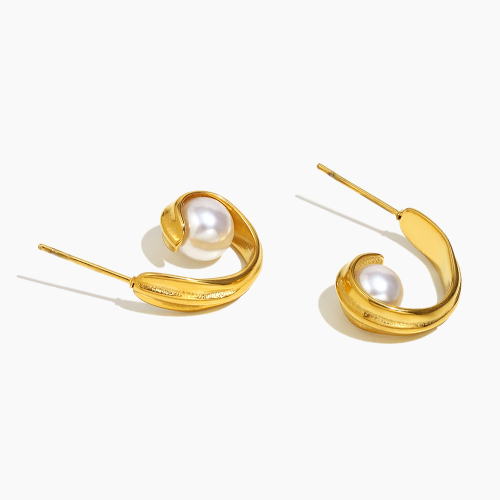 Elena Lustre Curl Pearl Hoops