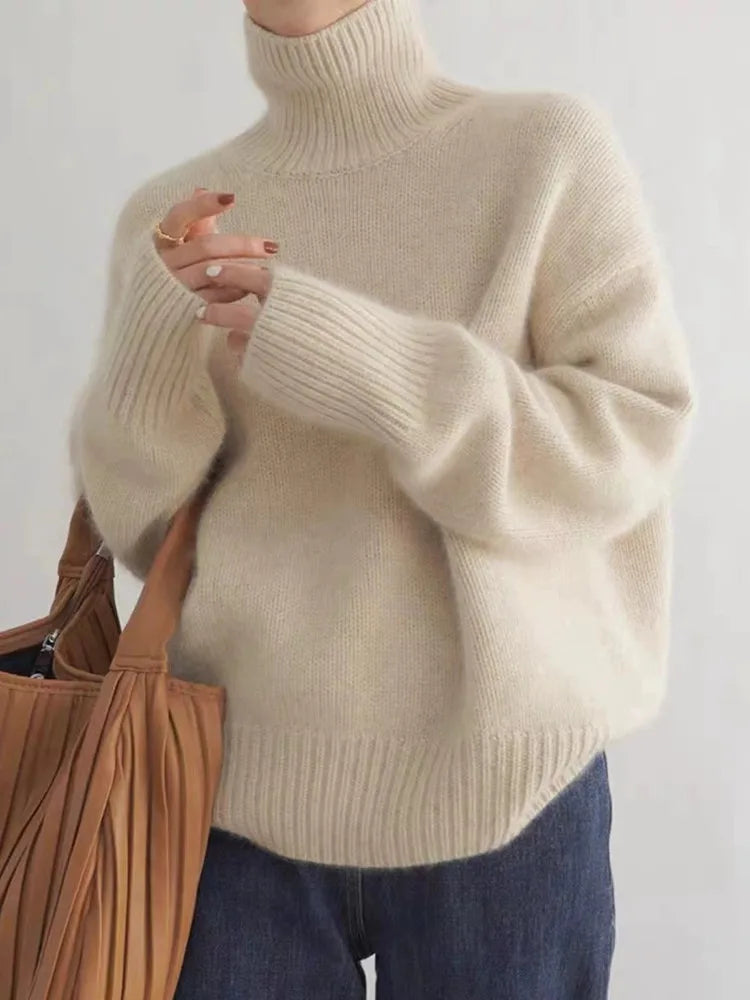Knit Sweater – Turtleneck Style & Relaxed Fit with Ribbed Details