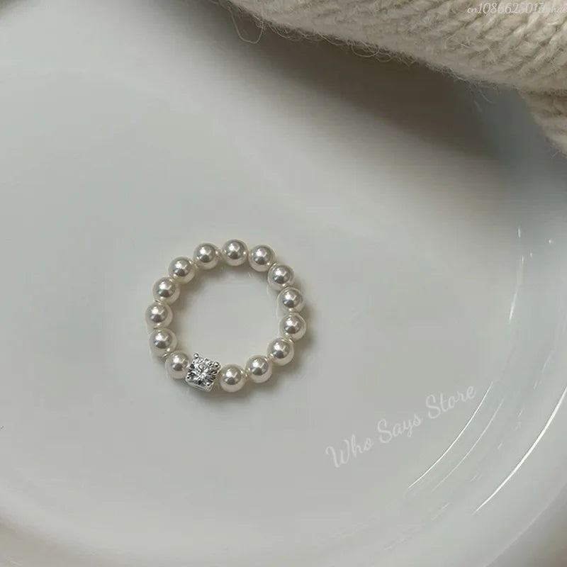 Anillos de perlas de imitación de circón Vintage francés para mujer, elegante anillo elástico con cuentas, regalo de joyería de boda para fiesta de lujo