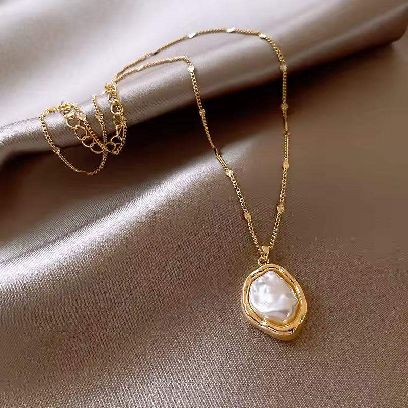 Elena Baroque Irregular Pearl Necklace Jewelry