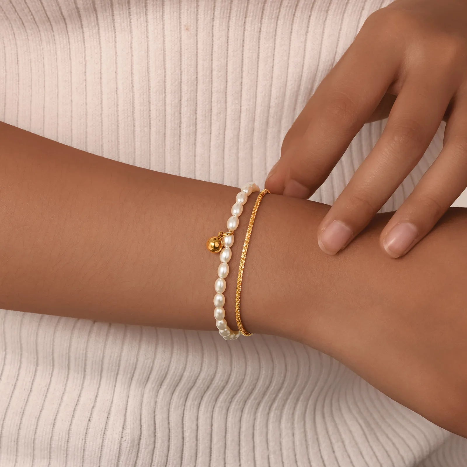 Pulsera apilada de doble capa, cadena de Gypsophila de acero inoxidable, pulseras de bolas de perlas de imitación para mujer, joyería de Color dorado
