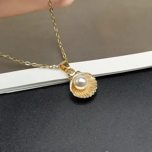 Elena Pearl Shell Necklace - Chic Ocean Style