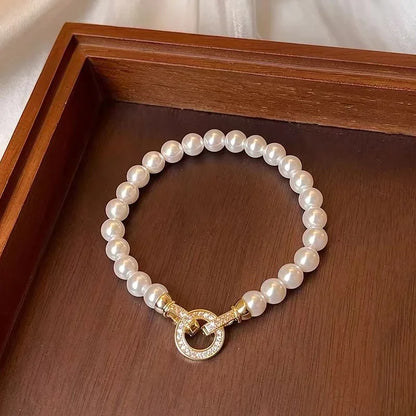 Microconjunto francés elegante con hebilla redonda de circón, pulseras con dijes de perlas de imitación para mujer, conjunto de joyería con carácter, nuevos accesorios