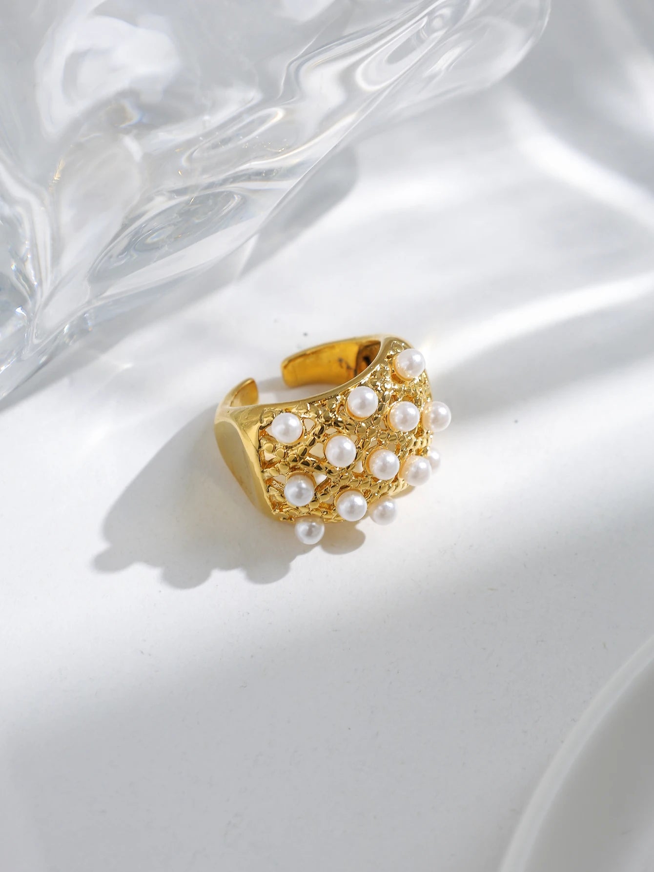 Anillo geométrico hueco de perla de imitación chapado en oro de 18k de acero inoxidable para mujer, anillo abierto francés con temperamento, regalo de joyería para uso diario