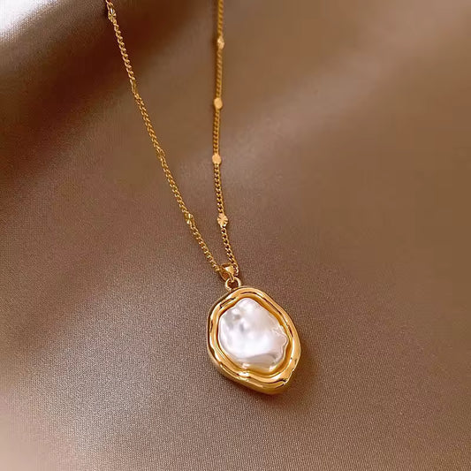 Elena Baroque Irregular Pearl Necklace Jewelry