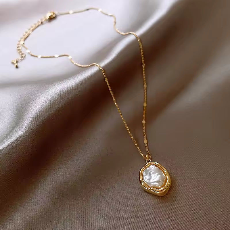 Elena Baroque Irregular Pearl Necklace Jewelry