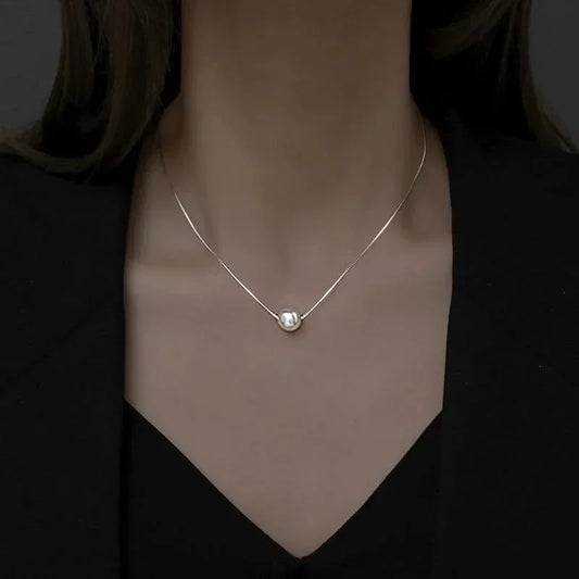 Elena Pearl Pendant Necklace - Elegant