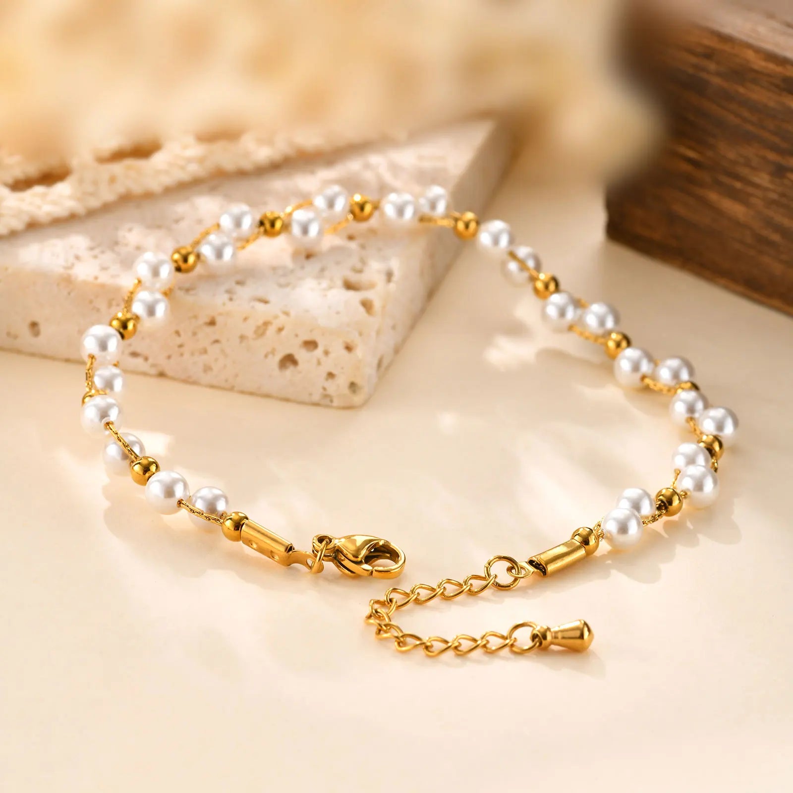 Elegante pulsera con dijes de perlas de imitación para mujer, pulseras de cadena con cuentas de acero inoxidable, regalo de joyería de boda impermeable