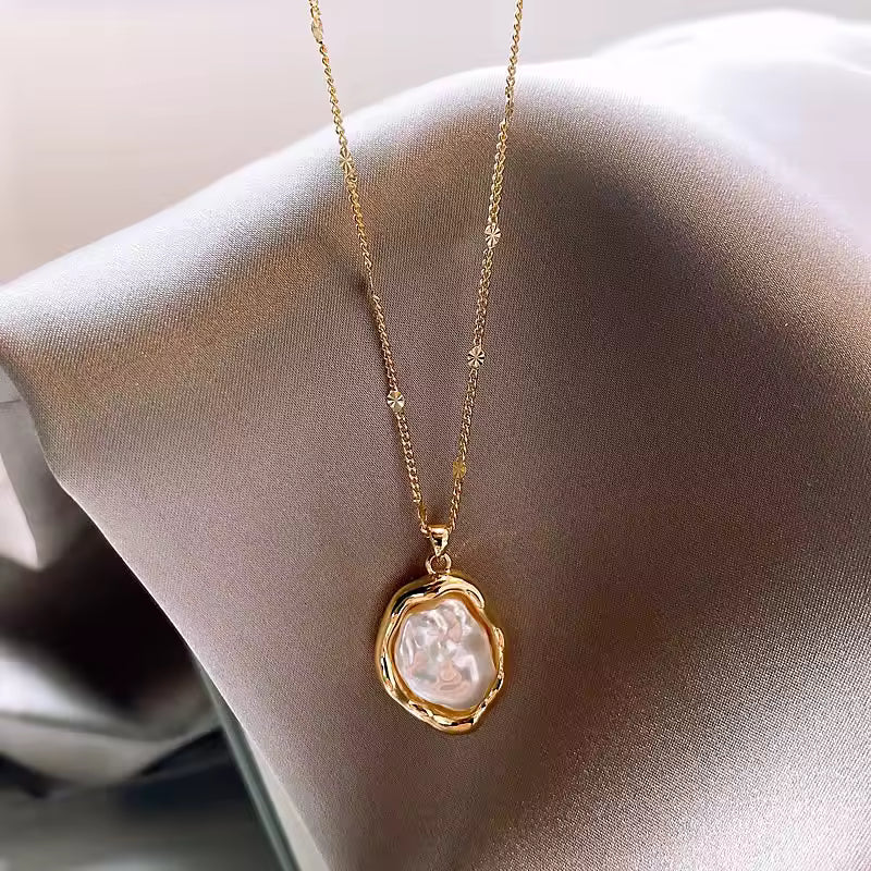 Elena Baroque Irregular Pearl Necklace Jewelry