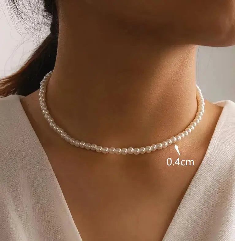 Nueva moda Simple gargantilla de perlas de imitación collar para mujer Vintage elegante con cuentas temperamento collar joyería para fiesta y boda
