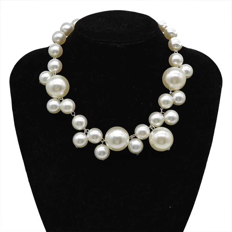 Elena Pearl Cluster Necklace