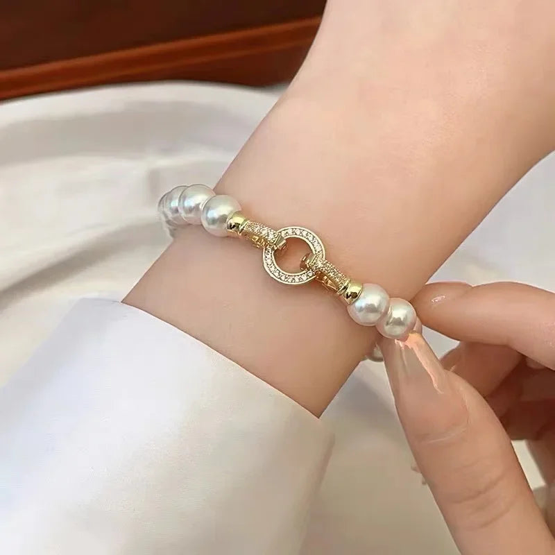 Microconjunto francés elegante con hebilla redonda de circón, pulseras con dijes de perlas de imitación para mujer, conjunto de joyería con carácter, nuevos accesorios