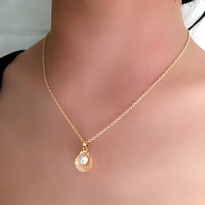 Elena Pearl Shell Necklace - Chic Ocean Style