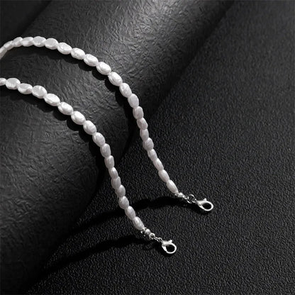 Nueva moda Simple gargantilla de perlas de imitación collar para mujer Vintage elegante con cuentas temperamento collar joyería para fiesta y boda